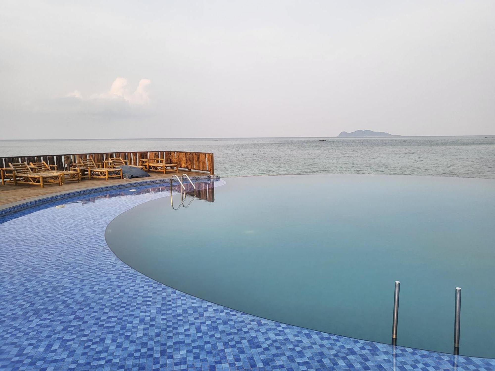 Adiwana Jelita Sejuba Natuna ราไน ภายนอก รูปภาพ